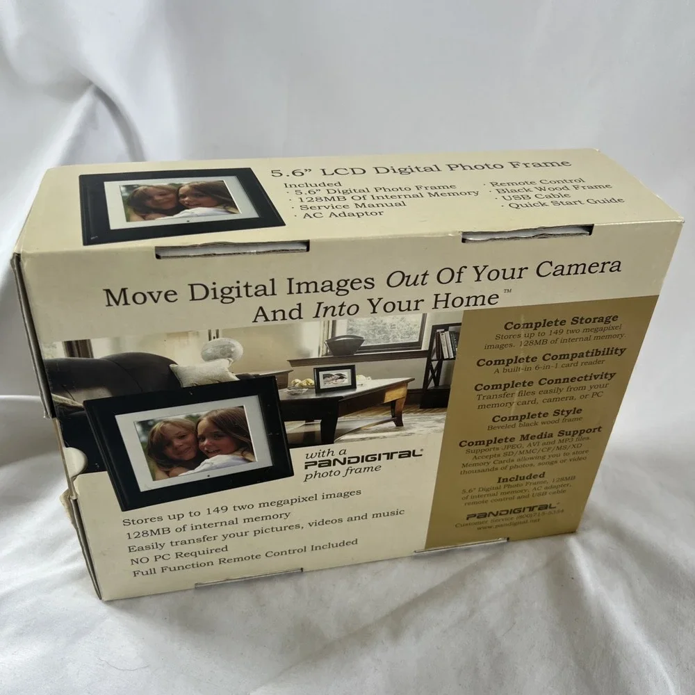 Pandigital 5.6 Inch LCD Digital Photo Frame 128MB‎ No PC Required Open Box
